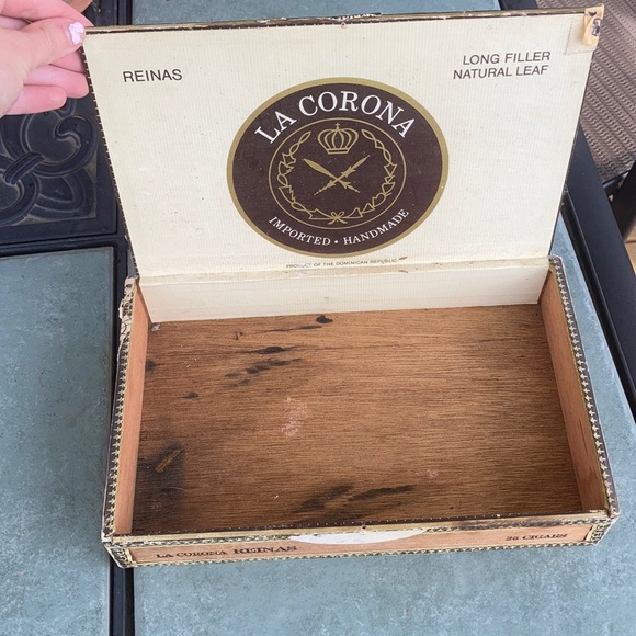 Cigar box wooden box vintage La Corona reinas Dominican Republic cigarbox - Picture 1 of 12